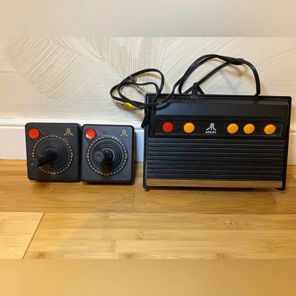 Atari Flashback 4 Classic Game Console W/Joysticks, Batch Code 03/2013|Untested